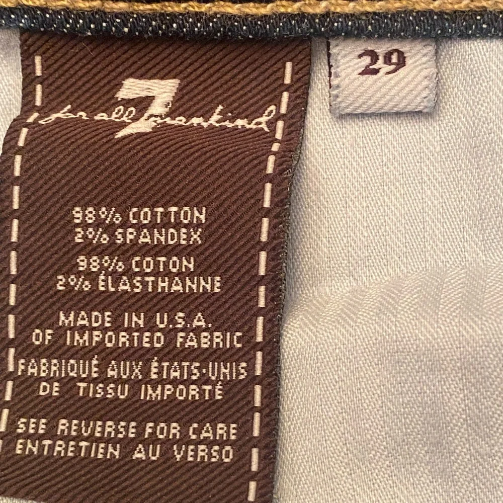 7 FAM SHORTS - Picture 5 of 5